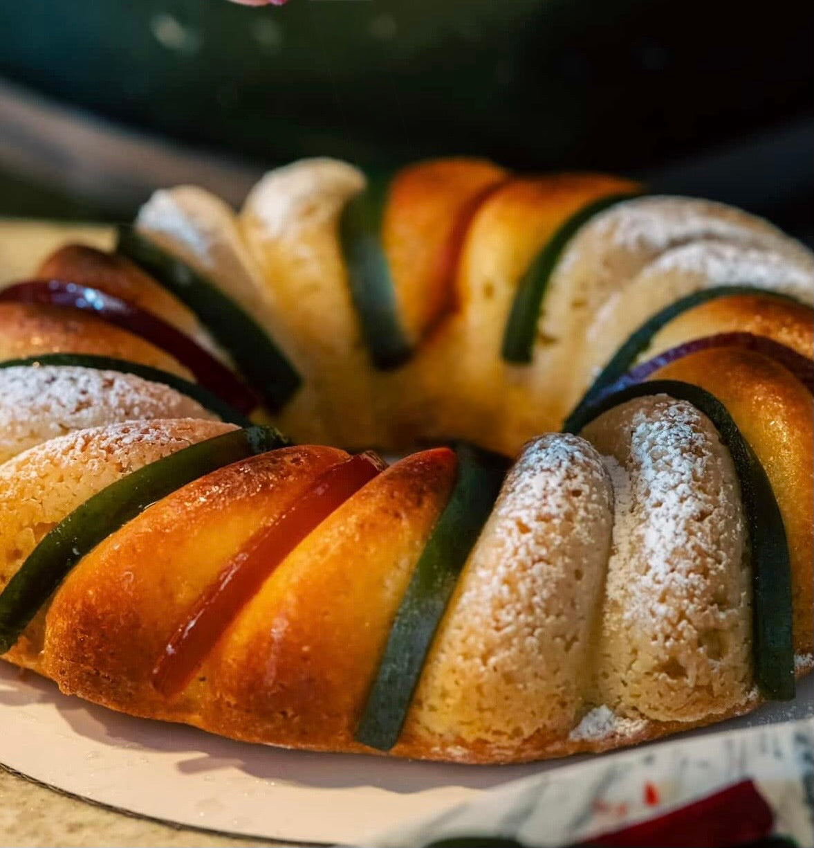 Paquete Tabla Mediana + Bundt cake de Rosca de Reyes